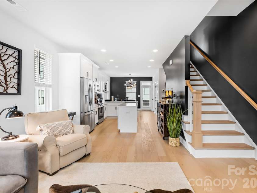 1130 Pegram Crossing Drive, Charlotte, NC 28205.  MLS# CAR4344700, YatesRealty ID 2510. 