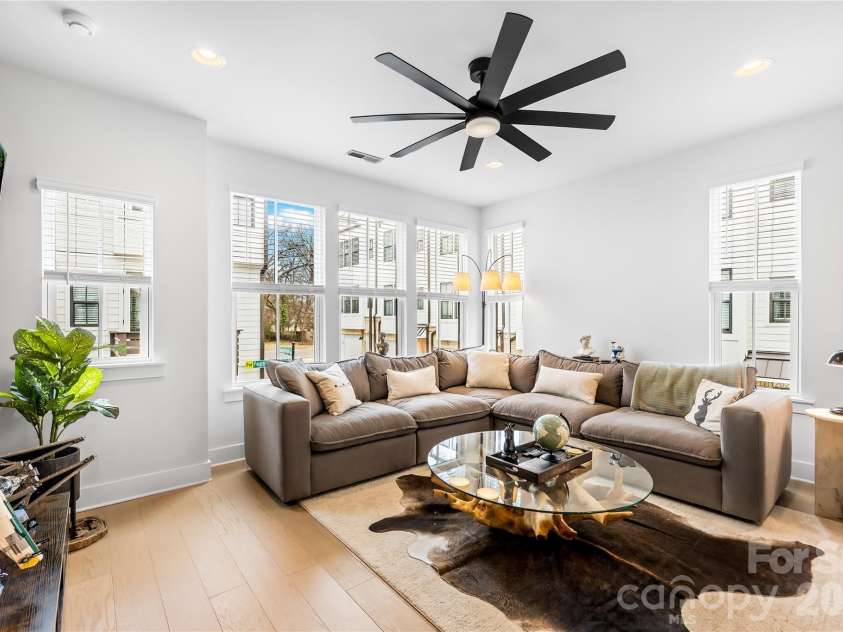 1130 Pegram Crossing Drive, Charlotte, NC 28205.  MLS# CAR4344700, YatesRealty ID 2510. 