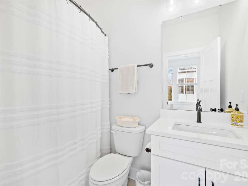 1130 Pegram Crossing Drive, Charlotte, NC 28205.  MLS# CAR4344700, YatesRealty ID 2510. 