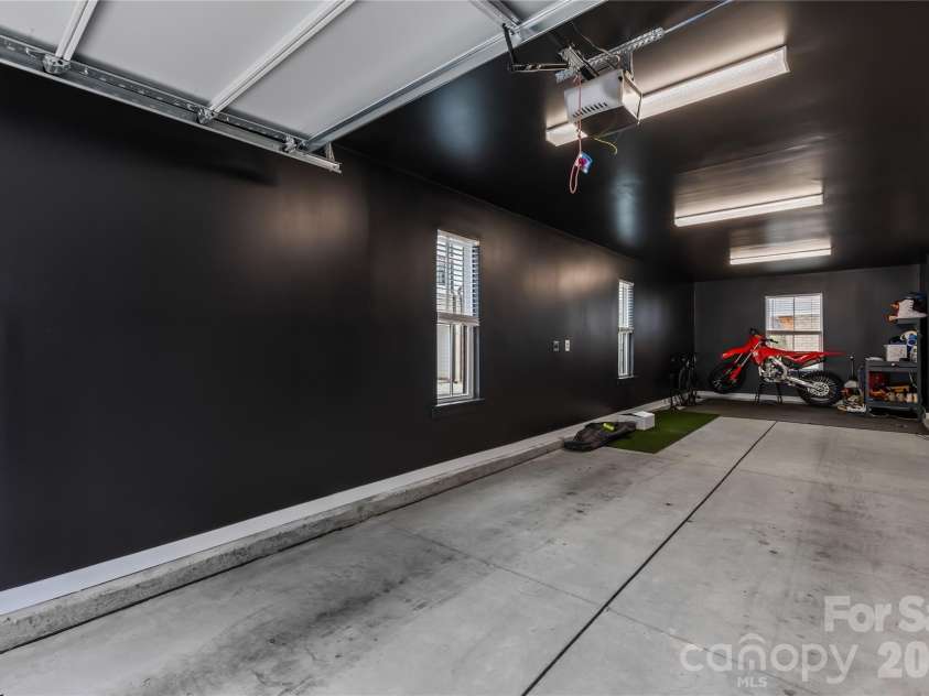 1130 Pegram Crossing Drive, Charlotte, NC 28205.  MLS# CAR4344700, YatesRealty ID 2510. 