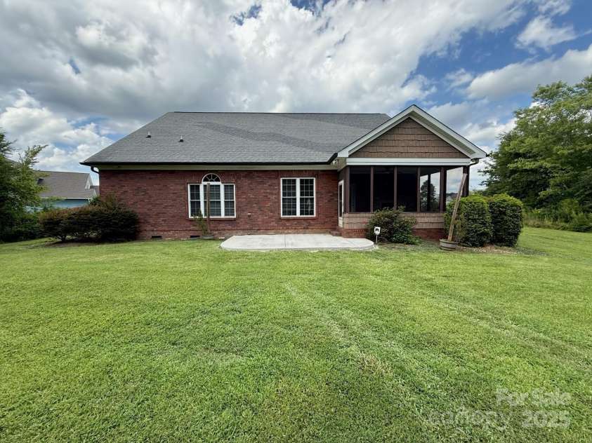 1302 Devonmere Place, Salisbury, NC 28144.  MLS# CAR4270890, YatesRealty ID 2510. 