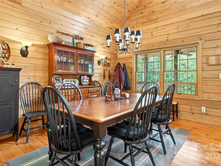 240 Ravenswood Drive, Marion, NC 28752.  MLS# CAR4322365, YatesRealty ID 2510. 