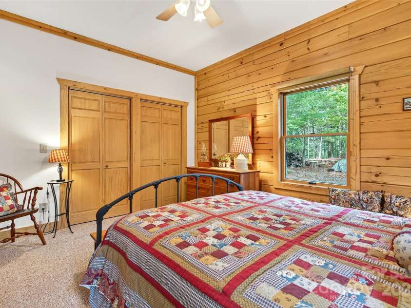 240 Ravenswood Drive, Marion, NC 28752.  MLS# CAR4322365, YatesRealty ID 2510. 