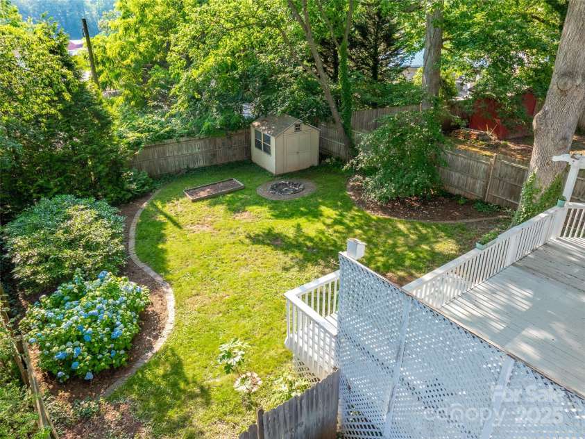 41 Princeton Drive, Asheville, NC 28806.  MLS# CAR4259252, YatesRealty ID 25100. 