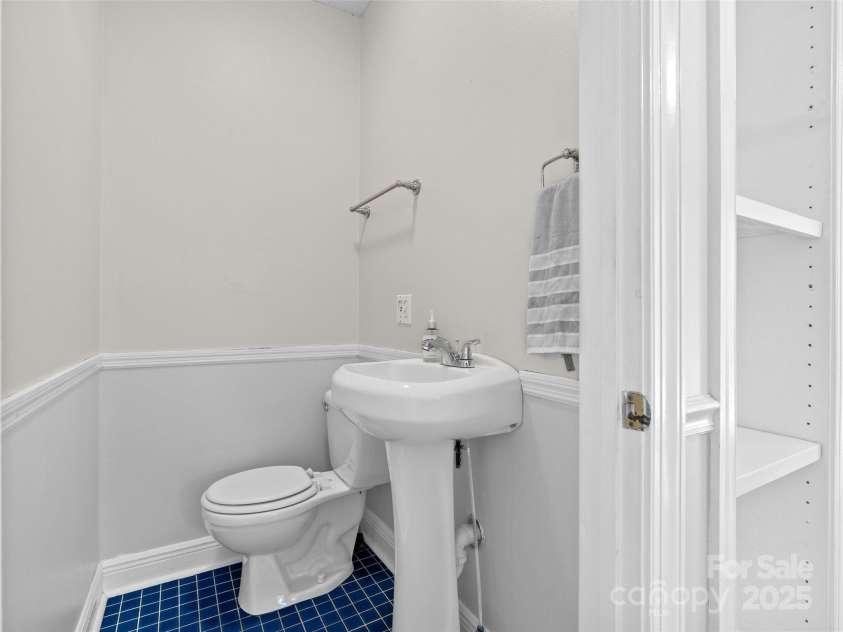 41 Princeton Drive, Asheville, NC 28806.  MLS# CAR4259252, YatesRealty ID 25100. Lower level half bath