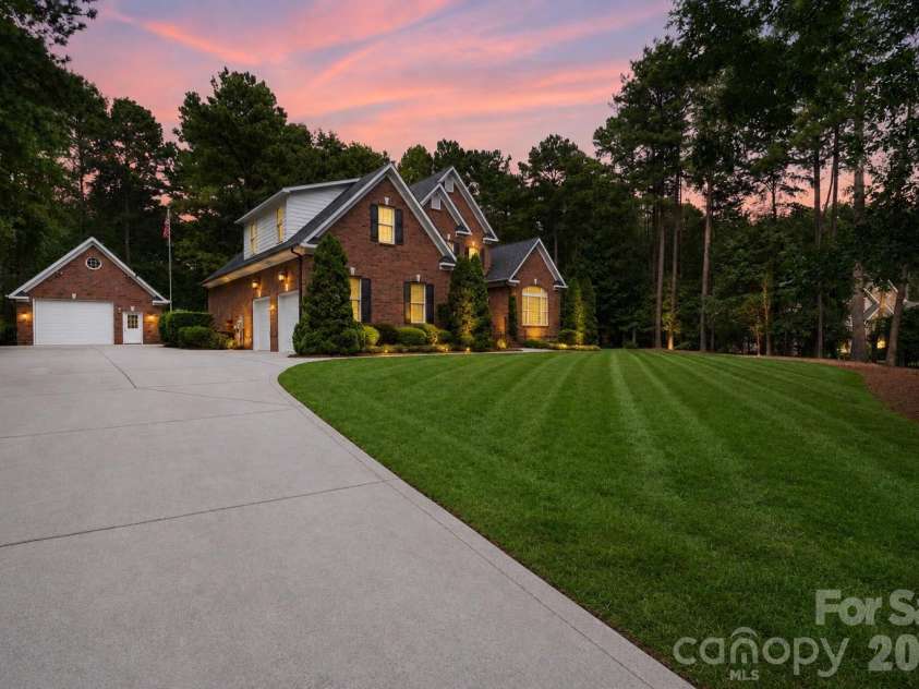 7282 James Court, Denver, NC 28037.  MLS# CAR4413144, YatesRealty ID 25100. 