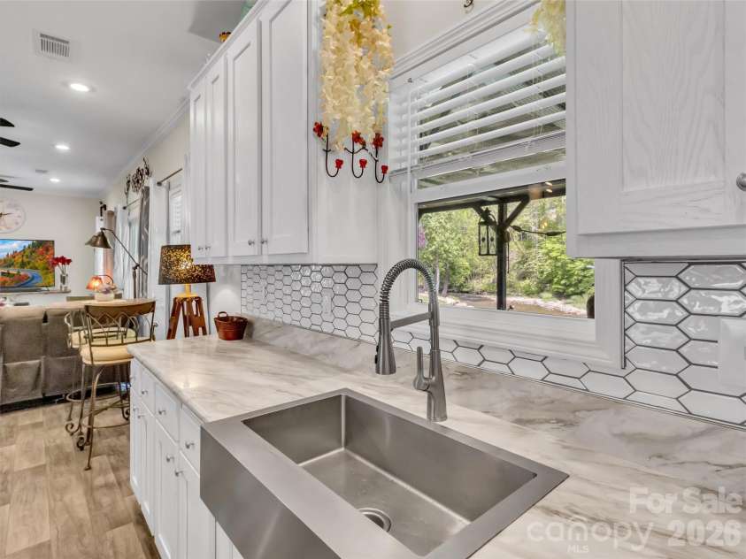 21 Swift Stream Lane, Waynesville, NC 28785.  MLS# CAR4380730, YatesRealty ID 25101. 