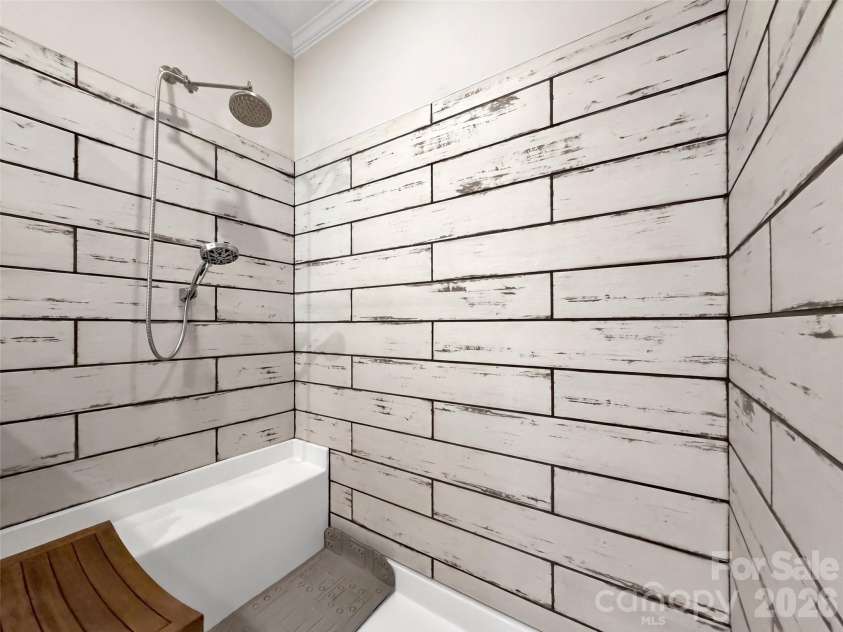 21 Swift Stream Lane, Waynesville, NC 28785.  MLS# CAR4380730, YatesRealty ID 25101. 
