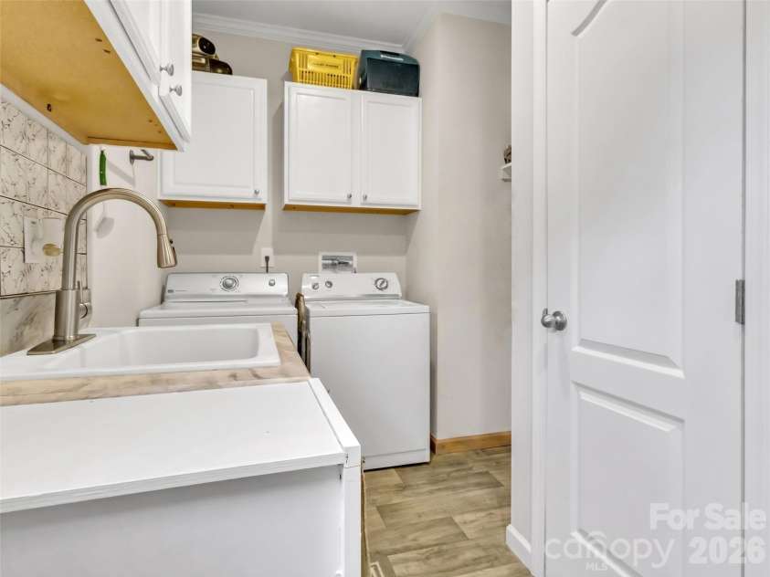 21 Swift Stream Lane, Waynesville, NC 28785.  MLS# CAR4380730, YatesRealty ID 25101. 