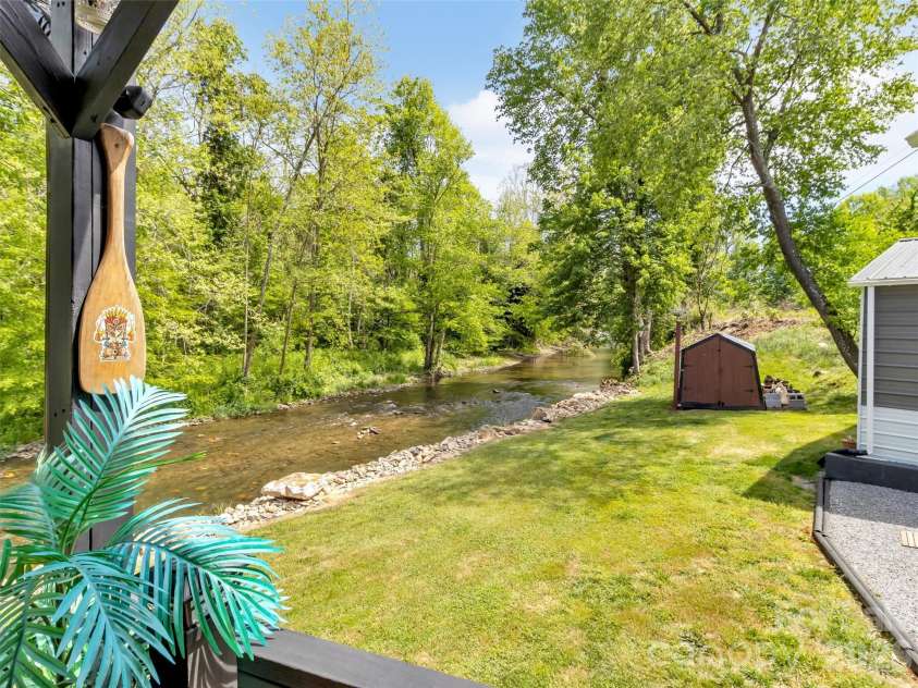 21 Swift Stream Lane, Waynesville, NC 28785.  MLS# CAR4380730, YatesRealty ID 25101. 