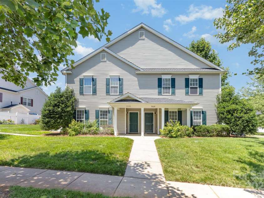 9664 Littleleaf Drive, Charlotte, NC 28215.  MLS# CAR4272439, YatesRealty ID 25101. 