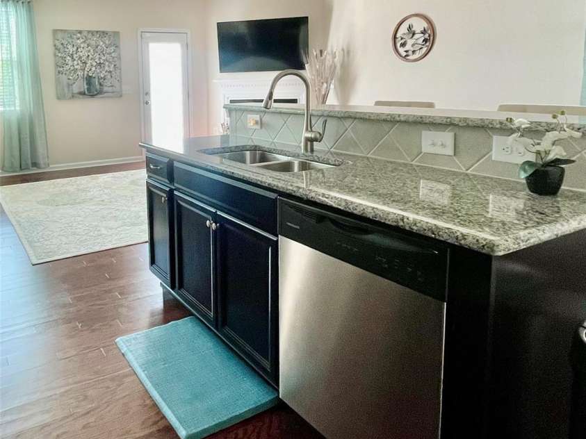 2769 Sawbridge Lane, Gastonia, NC 28056.  MLS# CAR4276000, YatesRealty ID 25103. 