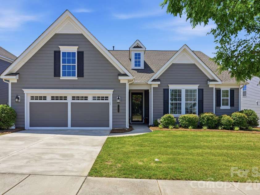 7210 Overjoyed Crossing, Charlotte, NC 28215.  MLS# CAR4383574, YatesRealty ID 25103. 