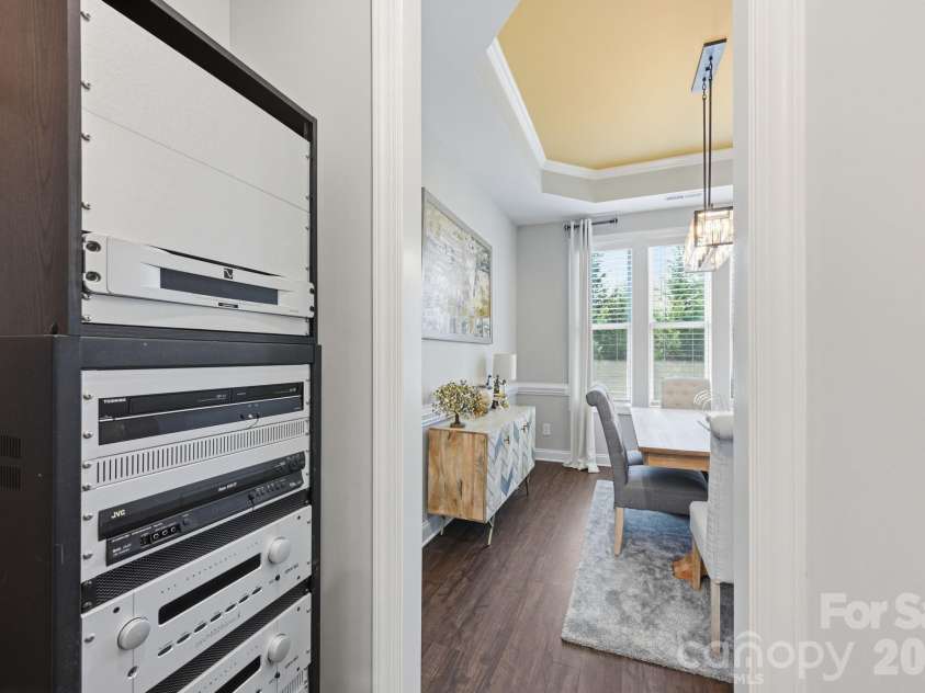 7210 Overjoyed Crossing, Charlotte, NC 28215.  MLS# CAR4383574, YatesRealty ID 25103. 
