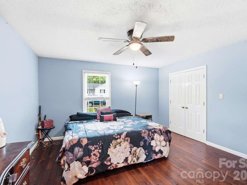 1114 Lakeview Street, Kannapolis, NC 28083.  MLS# CAR4384208, YatesRealty ID 25105. 