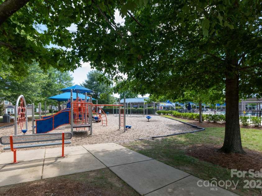9826 Springholm Drive, Charlotte, NC 28278.  MLS# CAR4277978, YatesRealty ID 25105. Community Playgrounds