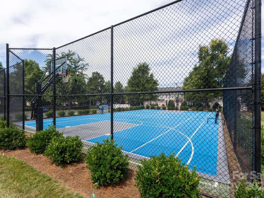 9826 Springholm Drive, Charlotte, NC 28278.  MLS# CAR4277978, YatesRealty ID 25105. Gaming courts and more!