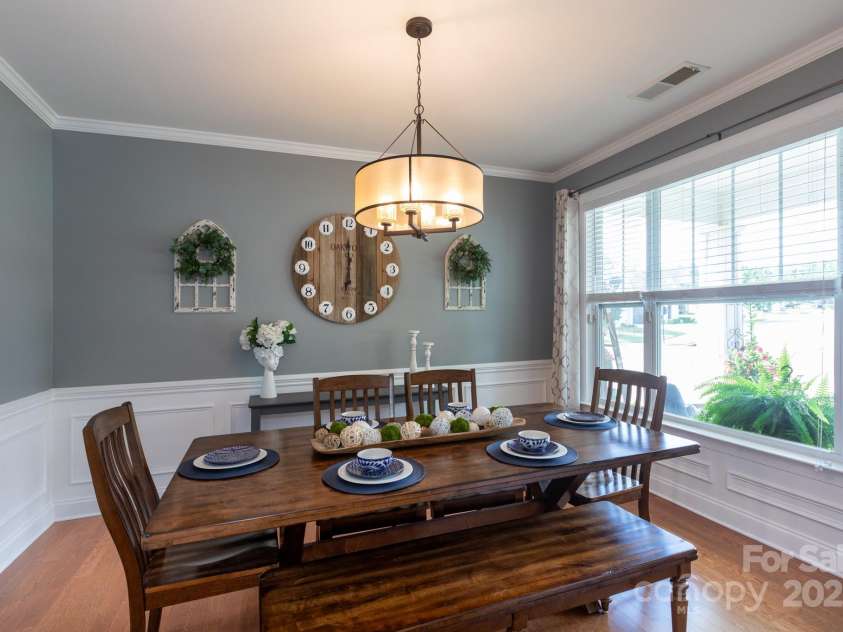 9826 Springholm Drive, Charlotte, NC 28278.  MLS# CAR4277978, YatesRealty ID 25105. Generous Formal Dining Room