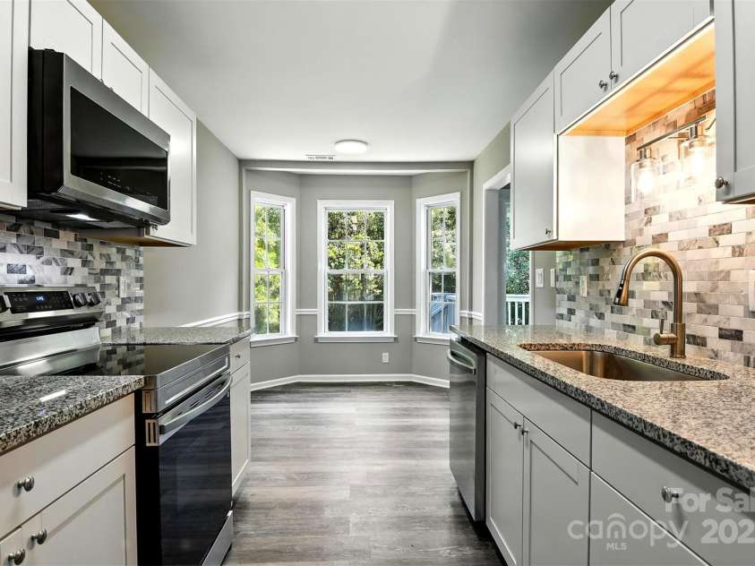 156 Autumn Woods Boulevard, Mount Holly, NC 28120.  MLS# CAR4276951, YatesRealty ID 25107. 