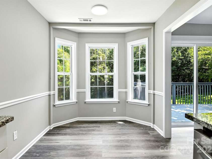 156 Autumn Woods Boulevard, Mount Holly, NC 28120.  MLS# CAR4276951, YatesRealty ID 25107. 