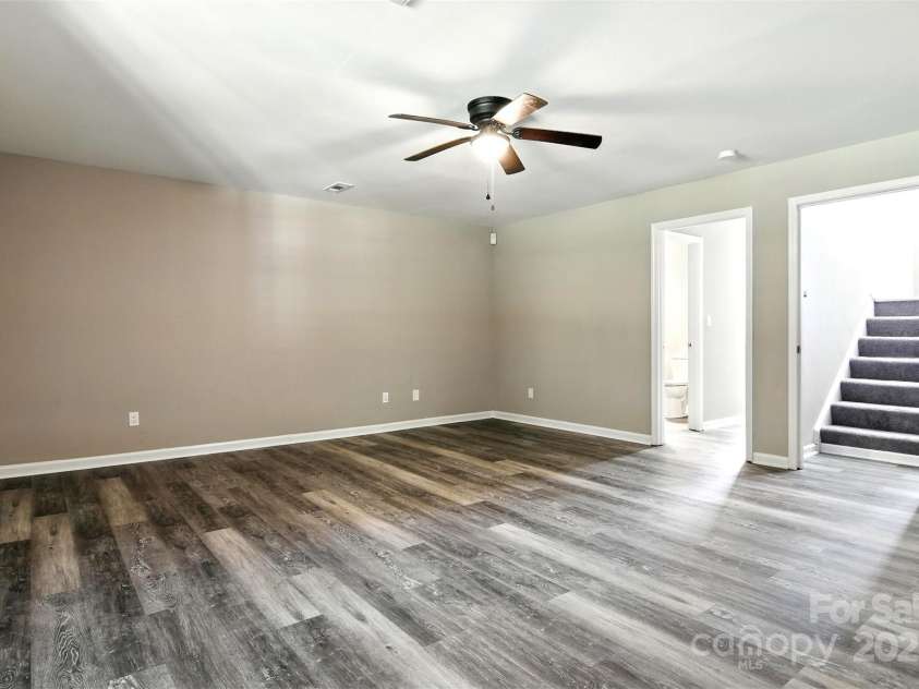 156 Autumn Woods Boulevard, Mount Holly, NC 28120.  MLS# CAR4276951, YatesRealty ID 25107. 