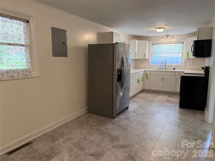 2012 Deal Avenue, Newton, NC 28658.  MLS# CAR4376305, YatesRealty ID 25107. Kitchen