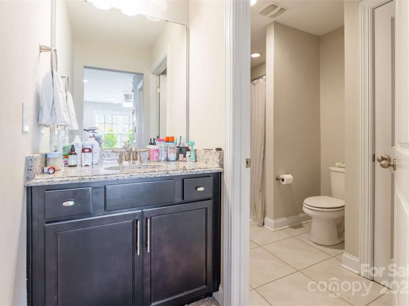 208 Canoe Pole Lane, Mooresville, NC 28117.  MLS# CAR4279888, YatesRealty ID 25108. 