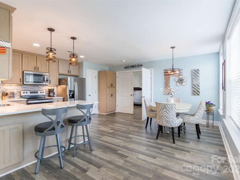 208 Canoe Pole Lane, Mooresville, NC 28117.  MLS# CAR4279888, YatesRealty ID 25108. 