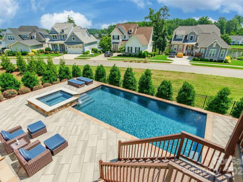 208 Canoe Pole Lane, Mooresville, NC 28117.  MLS# CAR4279888, YatesRealty ID 25108. 