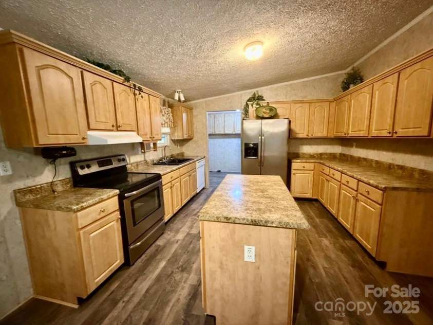 1409 Clayton Drive, Chester, SC 29706.  MLS# CAR4313793, YatesRealty ID 2511. 