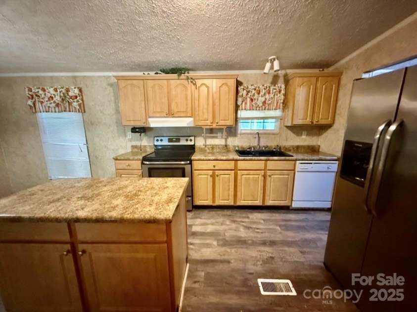 1409 Clayton Drive, Chester, SC 29706.  MLS# CAR4313793, YatesRealty ID 2511. 