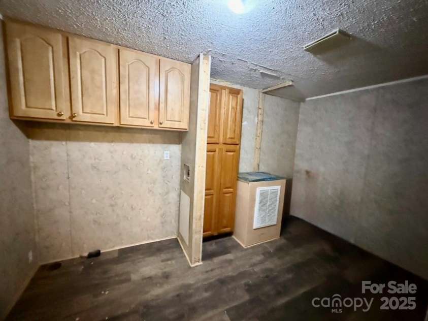1409 Clayton Drive, Chester, SC 29706.  MLS# CAR4313793, YatesRealty ID 2511. 