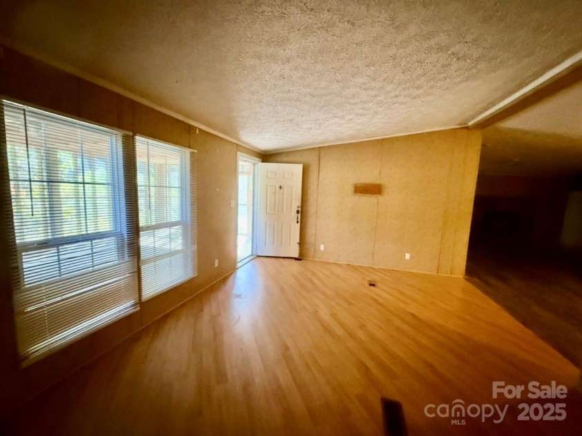 1409 Clayton Drive, Chester, SC 29706.  MLS# CAR4313793, YatesRealty ID 2511. 