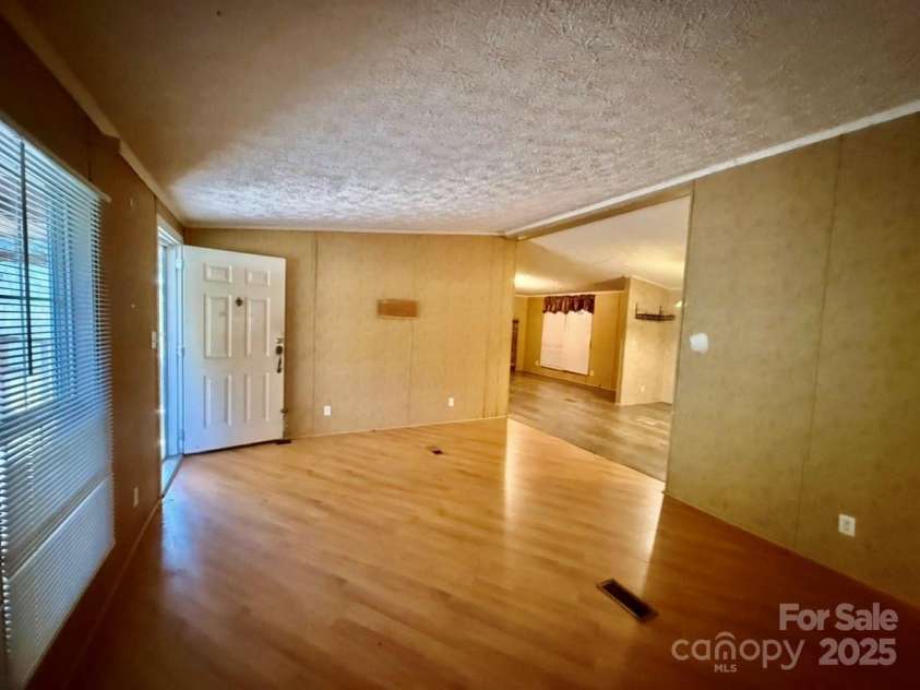 1409 Clayton Drive, Chester, SC 29706.  MLS# CAR4313793, YatesRealty ID 2511. 