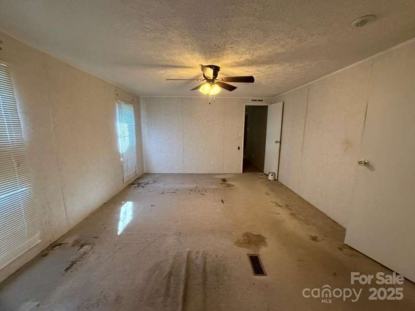 1409 Clayton Drive, Chester, SC 29706.  MLS# CAR4313793, YatesRealty ID 2511. 