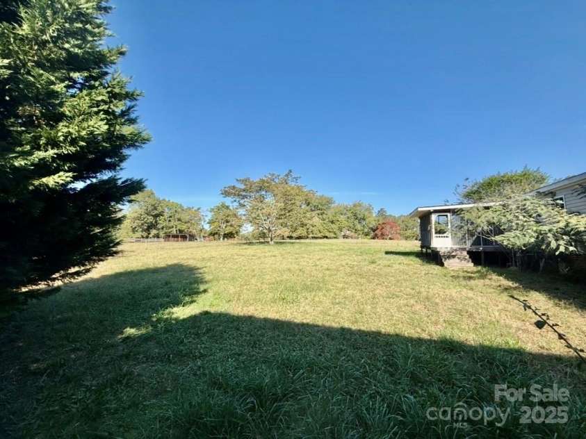 1409 Clayton Drive, Chester, SC 29706.  MLS# CAR4313793, YatesRealty ID 2511. 