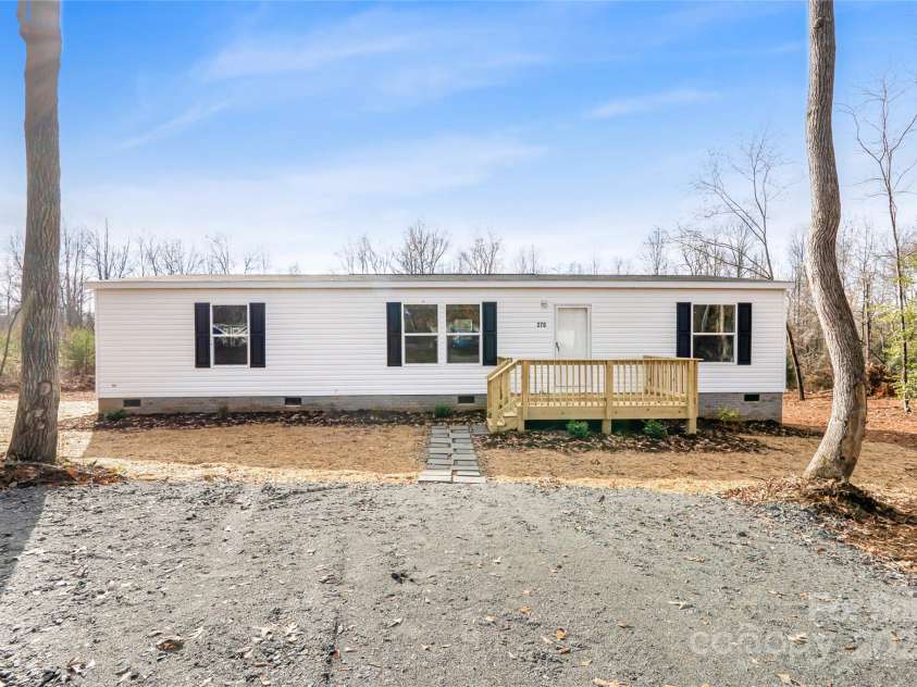 270 Plain View Drive, Ellenboro, NC 28040.  MLS# CAR4326433, YatesRealty ID 2511. 
