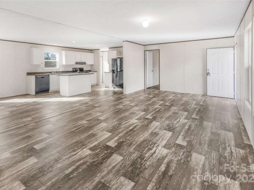 270 Plain View Drive, Ellenboro, NC 28040.  MLS# CAR4326433, YatesRealty ID 2511. 