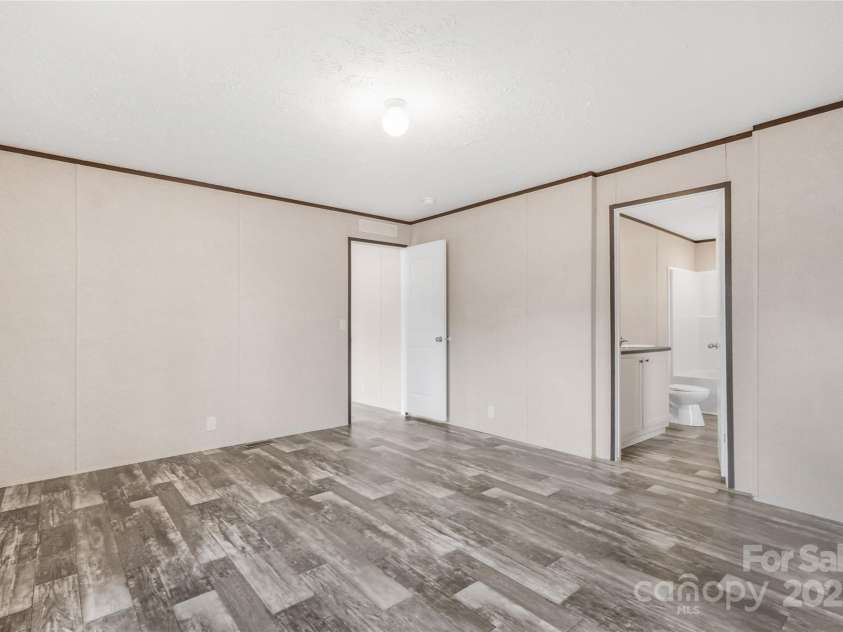 270 Plain View Drive, Ellenboro, NC 28040.  MLS# CAR4326433, YatesRealty ID 2511. 