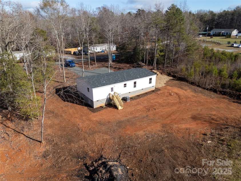 270 Plain View Drive, Ellenboro, NC 28040.  MLS# CAR4326433, YatesRealty ID 2511. 