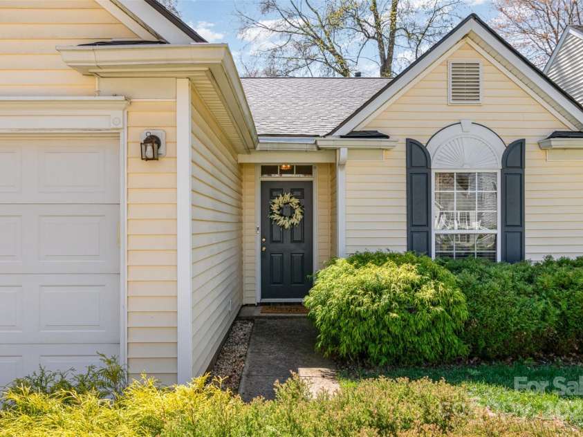 5120 Silabert Avenue, Charlotte, NC 28205.  MLS# CAR4223242, YatesRealty ID 2511. 