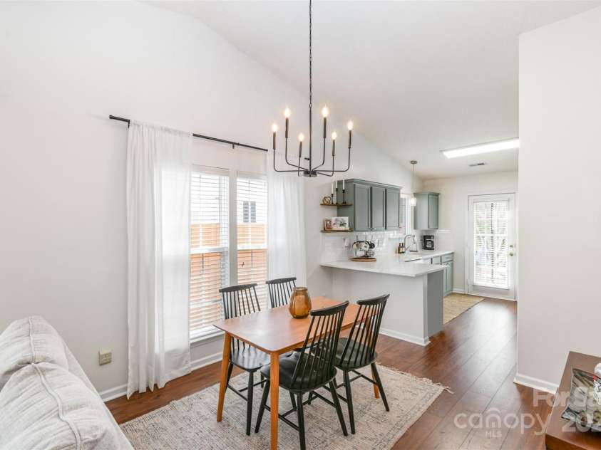 5120 Silabert Avenue, Charlotte, NC 28205.  MLS# CAR4223242, YatesRealty ID 2511. 