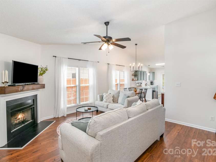 5120 Silabert Avenue, Charlotte, NC 28205.  MLS# CAR4223242, YatesRealty ID 2511. Open floor plan perfect for entertaining