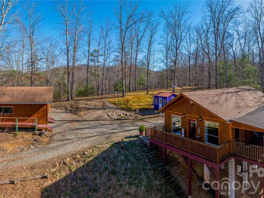 288 Rebel Drive, Hot Springs, NC 28743.  MLS# CAR4377828, YatesRealty ID 25110. Creative Escape on the Mountaintop