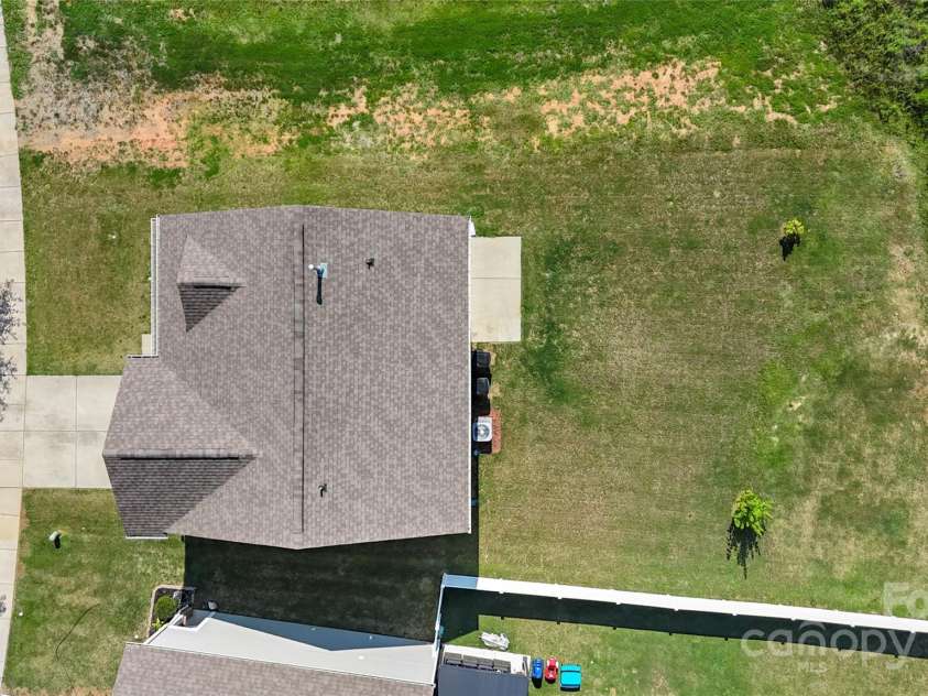 7025 Pennyroyal Way, Charlotte, NC 28216.  MLS# CAR4278799, YatesRealty ID 25111. 