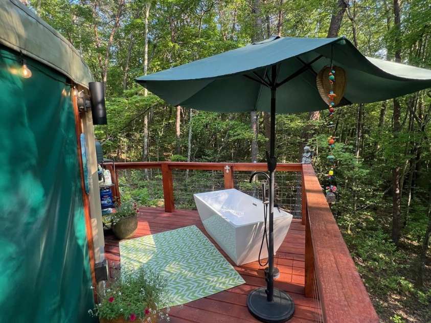 430 Galbraith Creek Road, Bryson City, NC 28713.  MLS# CAR4274920, YatesRealty ID 25112. 