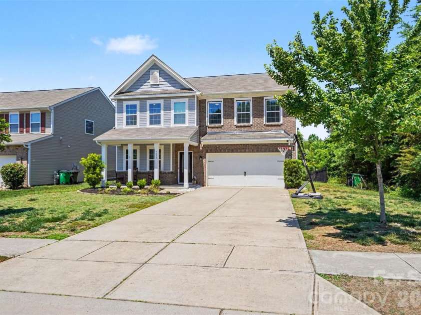 4638 Cecilia Lane, Charlotte, NC 28273.  MLS# CAR4384905, YatesRealty ID 25112. 