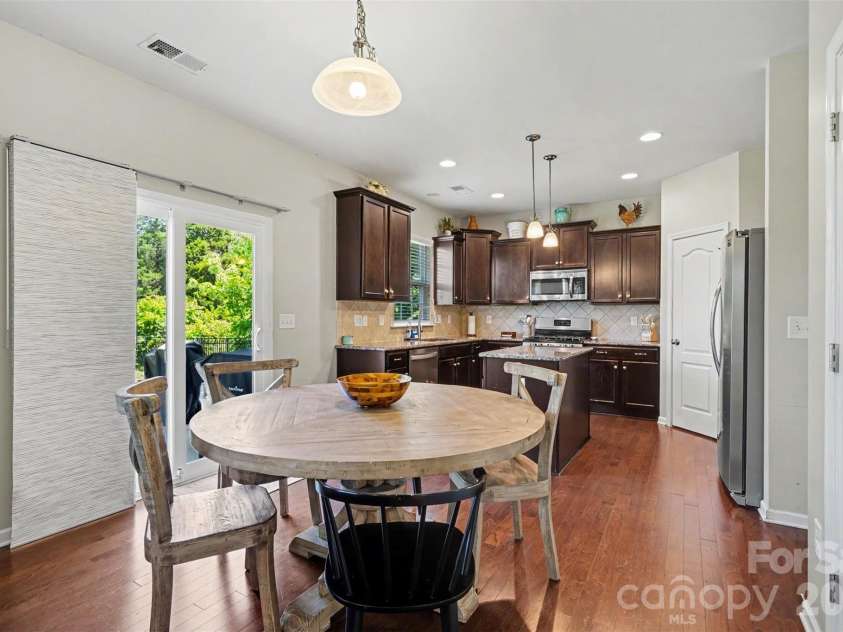 4638 Cecilia Lane, Charlotte, NC 28273.  MLS# CAR4384905, YatesRealty ID 25112. 