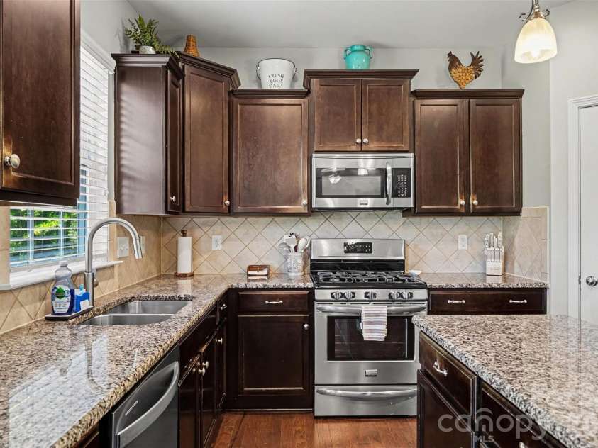 4638 Cecilia Lane, Charlotte, NC 28273.  MLS# CAR4384905, YatesRealty ID 25112. 