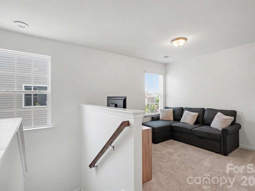 4638 Cecilia Lane, Charlotte, NC 28273.  MLS# CAR4384905, YatesRealty ID 25112. 